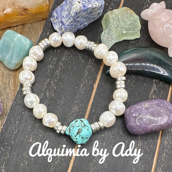 Alquimia Pearl and Turquoise Bracelet - Picture 1 of 7